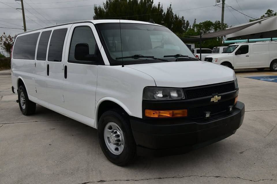 Used 2019 Chevrolet Express 3500 LS RWD image 1
