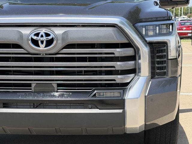Used 2024 Toyota Tundra Limited AWD/4WD image 8