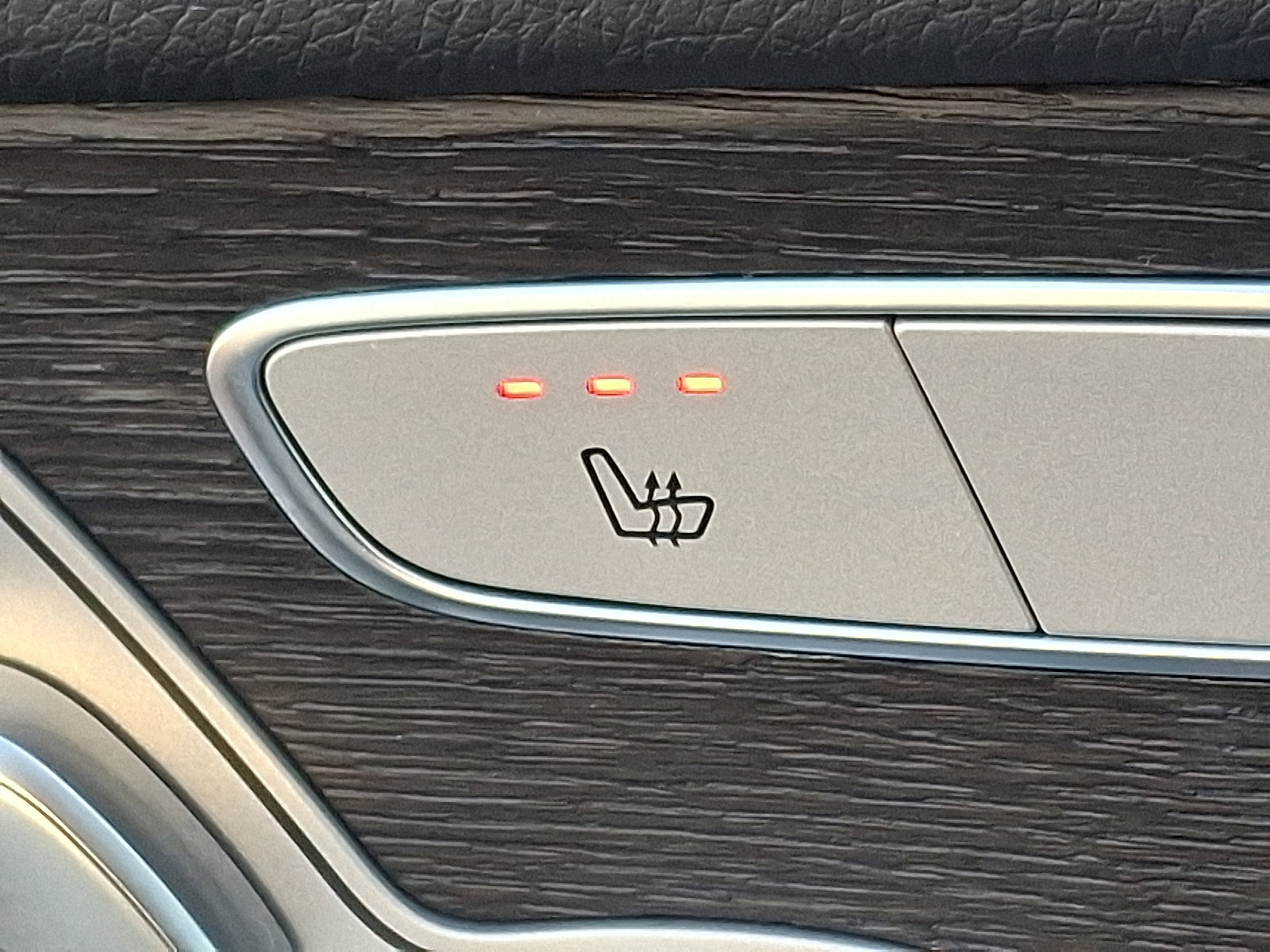 Certified 2022 Mercedes-Benz GLC 300 4MATIC image 26