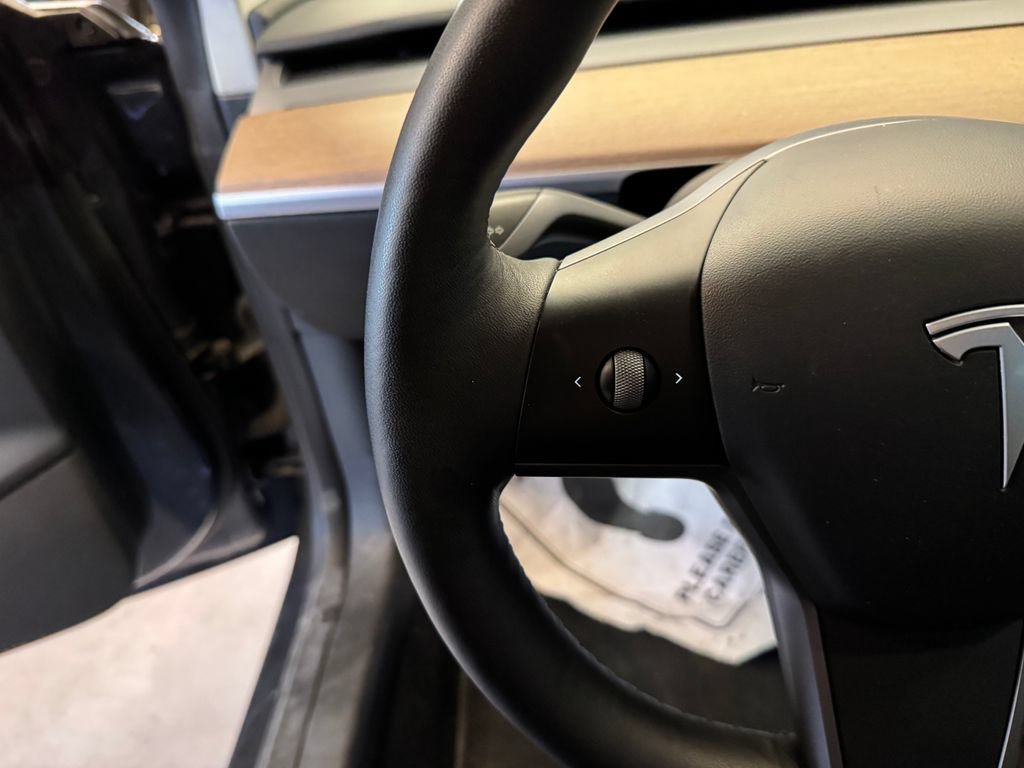 Used 2022 Tesla Model 3 Performance AWD/4WD image 10