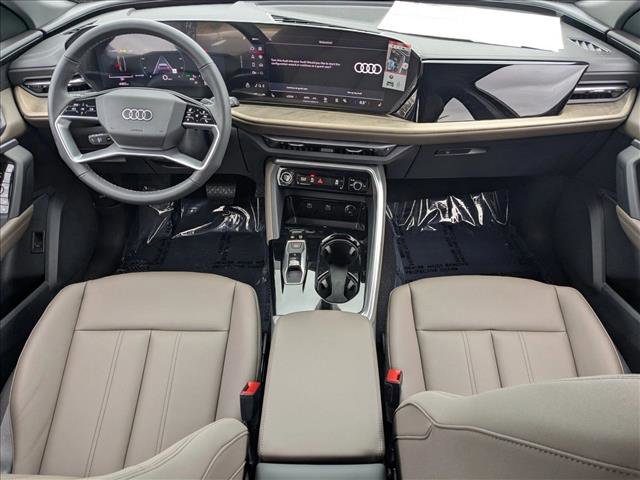 New 2025 Audi Q5 Premium image 14