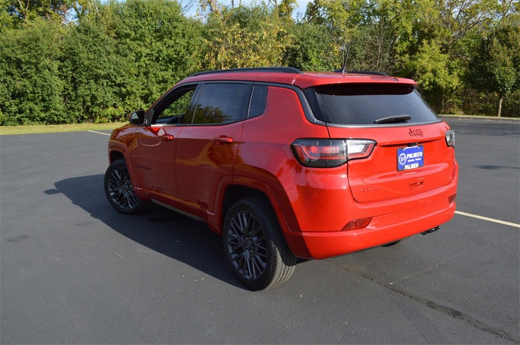 Used 2022 Jeep Compass Limited w/ (RED) Package image 7