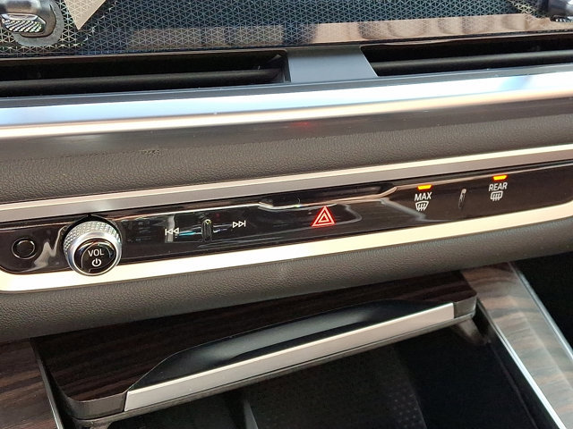 Certified 2024 BMW X5 xDrive50e w/ Executive Package image 18