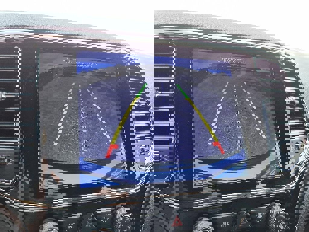 Used 2019 Jeep Grand Cherokee Altitude RWD image 27