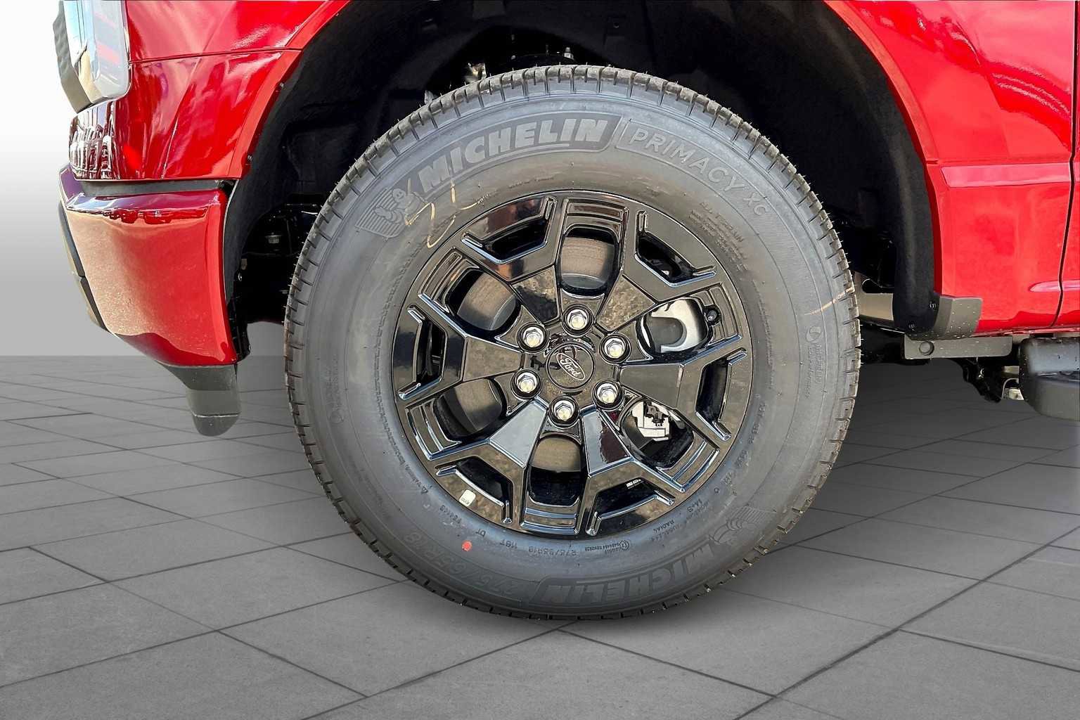 New 2025 Ford F150 Lightning XLT image 11