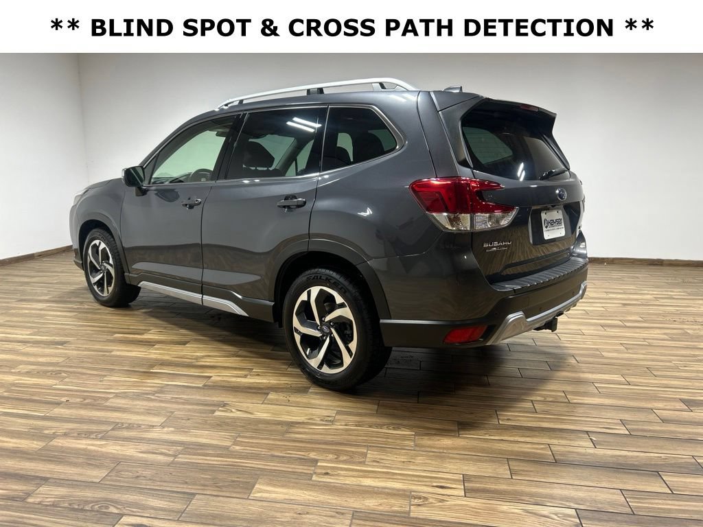 Used 2023 Subaru Forester Touring AWD/4WD image 9