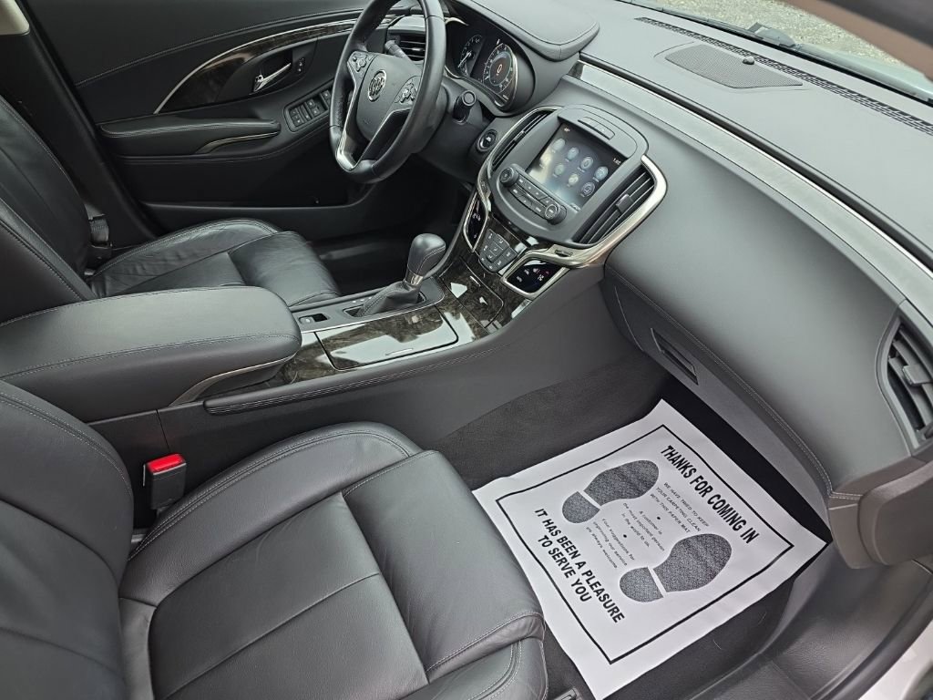 Used 2015 Buick LaCrosse Leather image 18