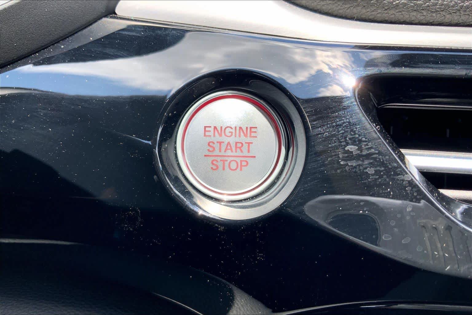 Used 2026 Acura MDX FWD image 31