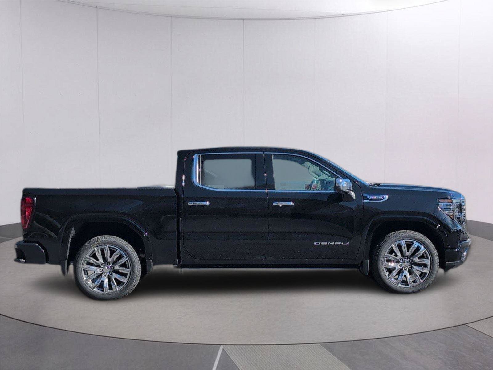 New 2026 GMC Sierra 1500 Denali AWD/4WD image 2