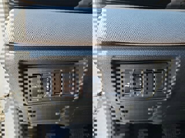 Used 2022 Subaru Legacy Premium image 34