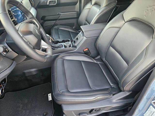 New 2025 Ford Bronco Badlands video 4