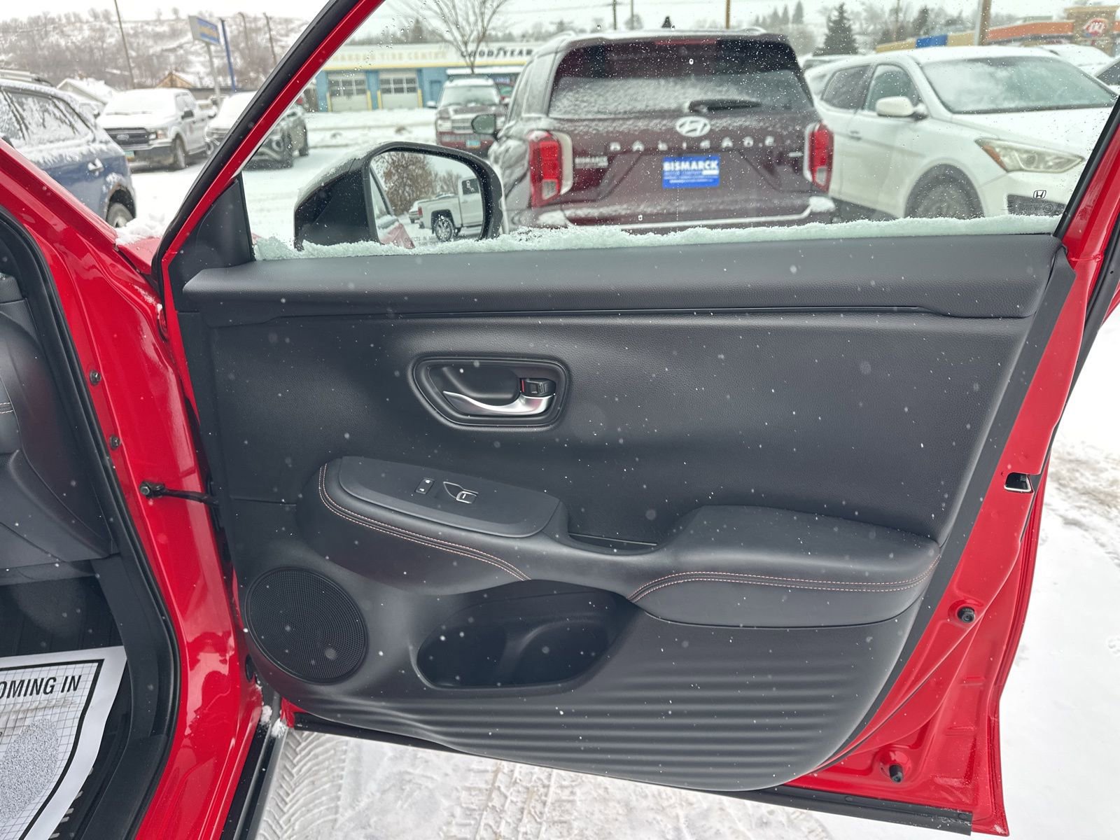 Used 2024 Honda HR-V Sport image 30