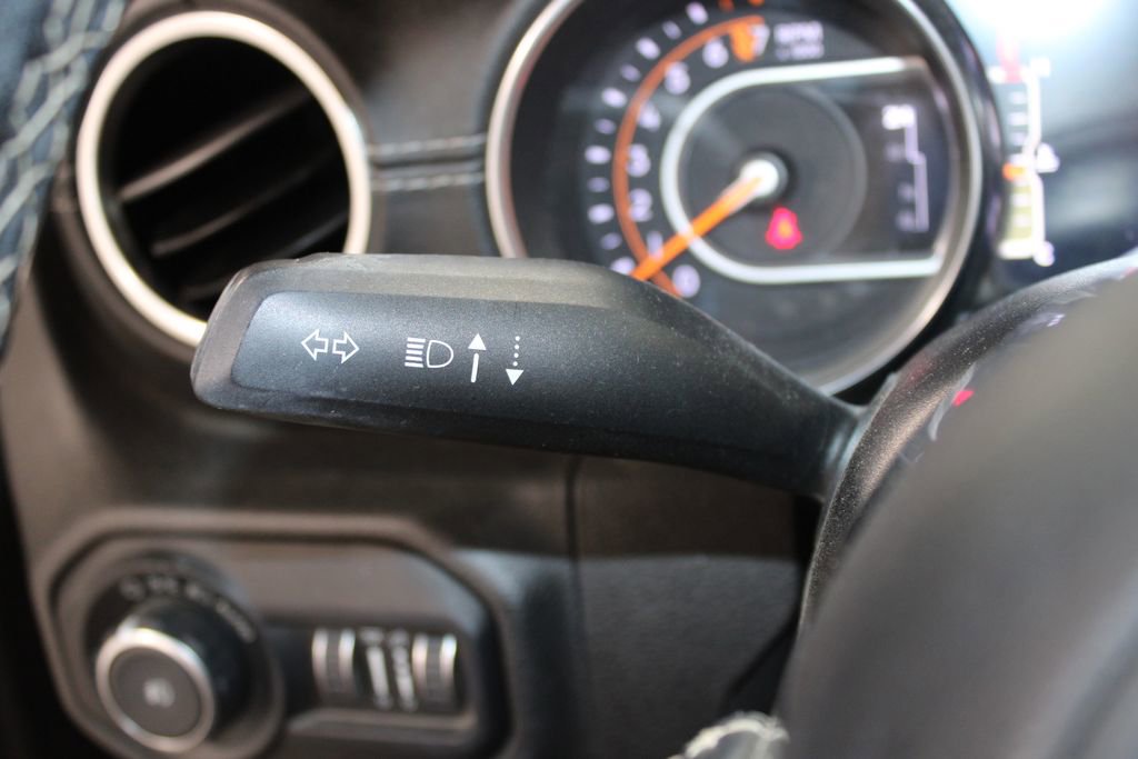 Used 2020 Jeep Wrangler Unlimited Sahara w/ Dual Top Group image 23