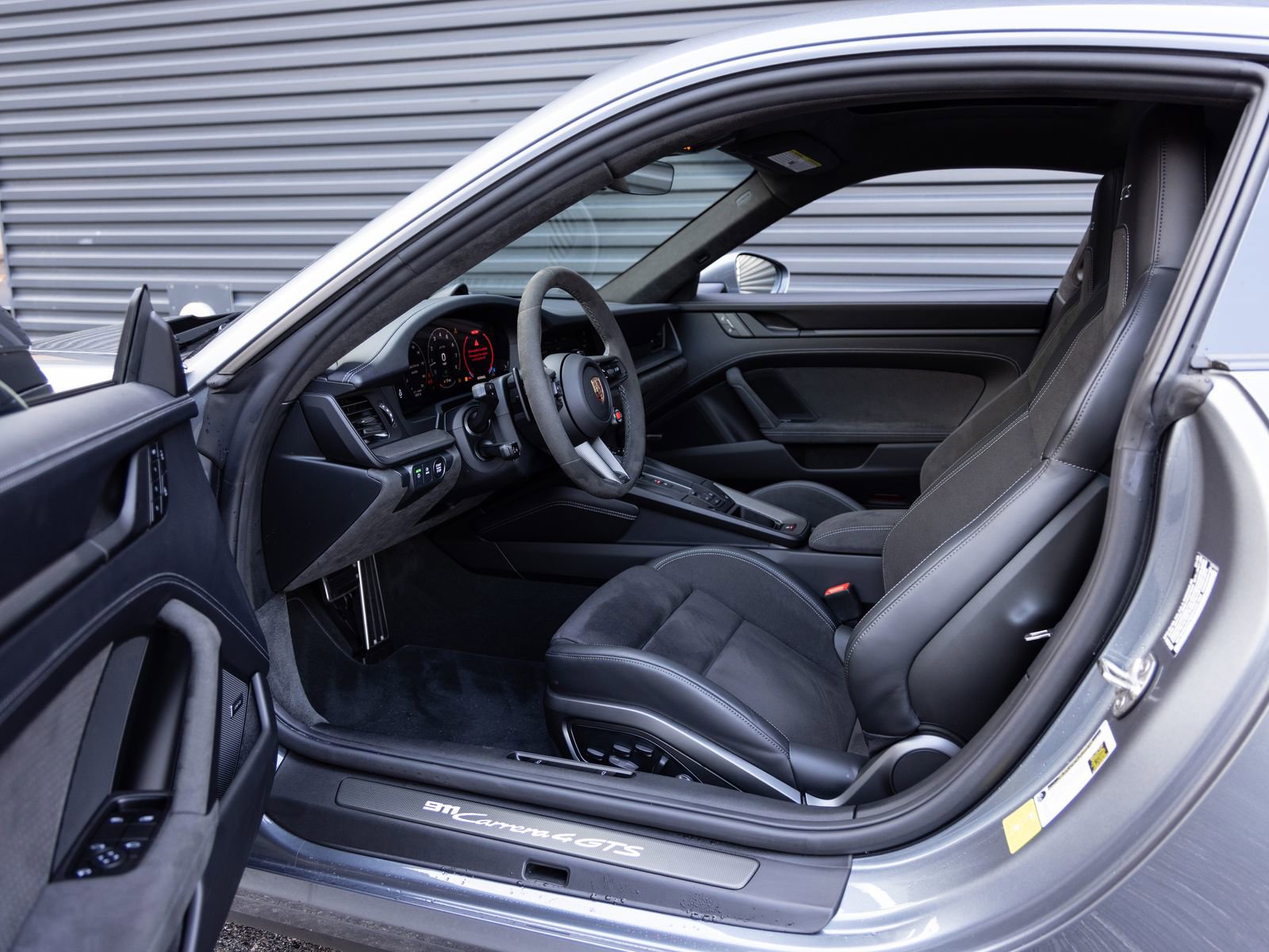 Used 2025 Porsche 911 Carrera 4 GTS image 24