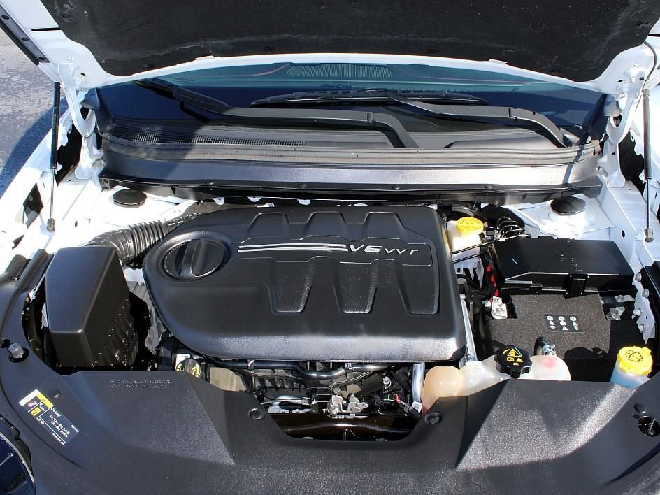 Used 2022 Jeep Cherokee Trailhawk w/ Comfort/Convenience Group image 9