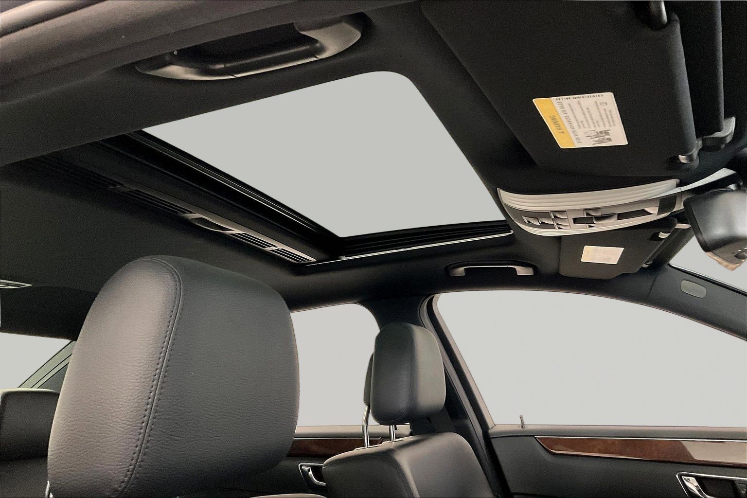 Used 2011 Mercedes-Benz E 350 4MATIC Sedan image 27