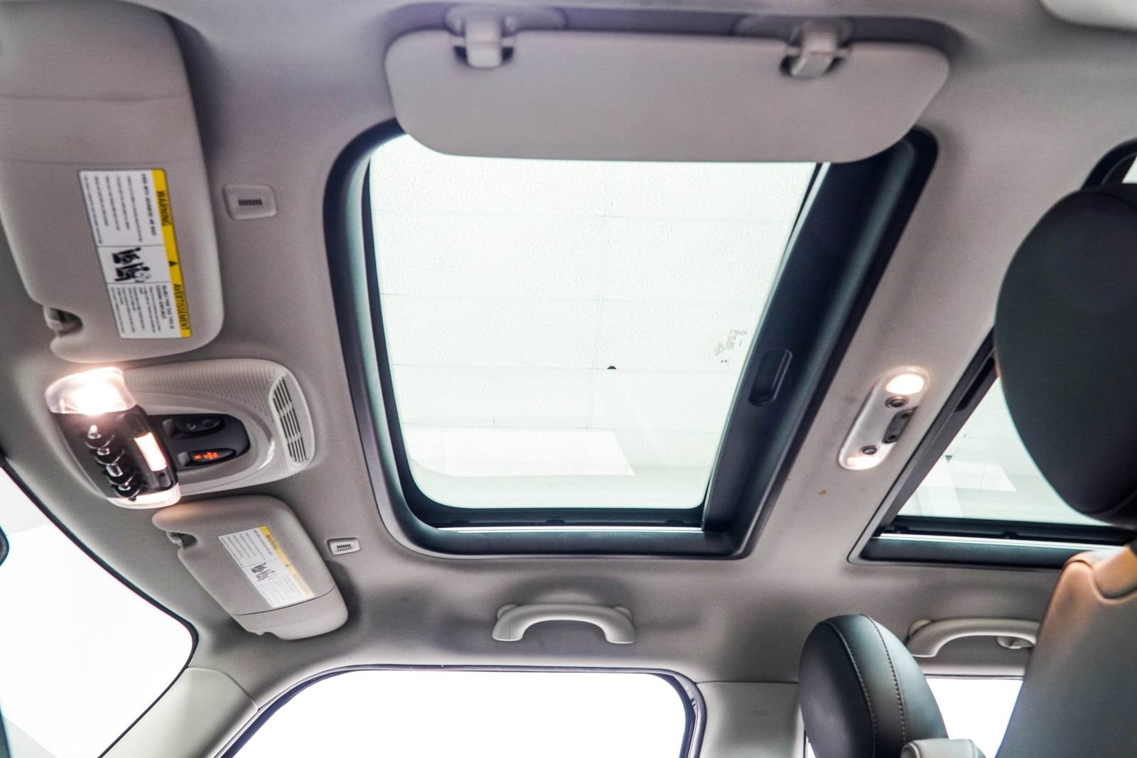 Used 2019 MINI Cooper S image 35