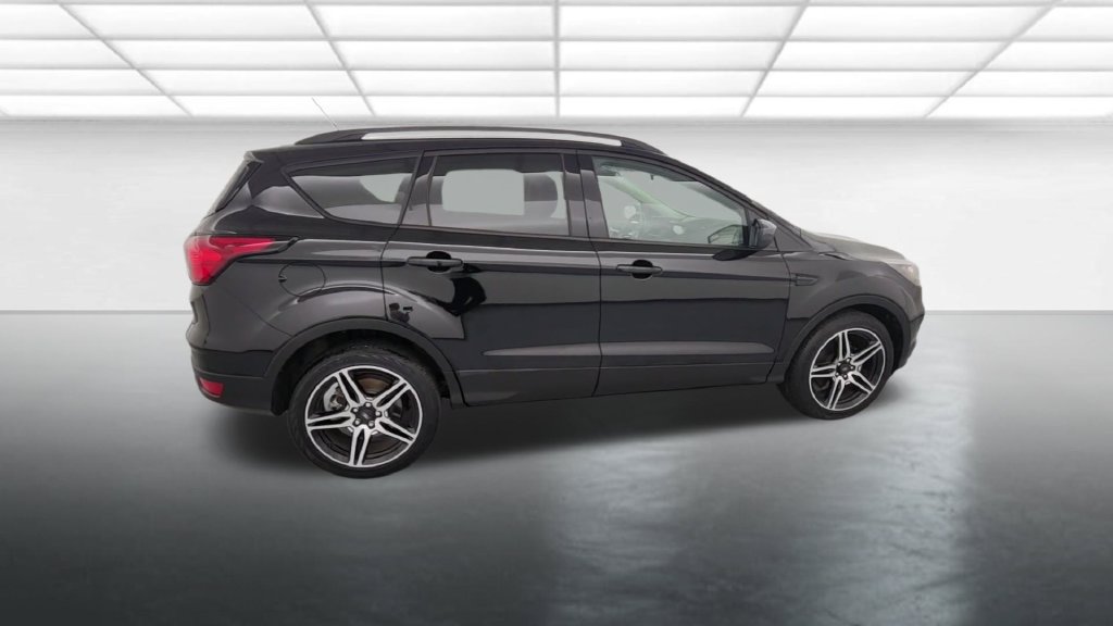 Used 2019 Ford Escape SEL FWD image 8