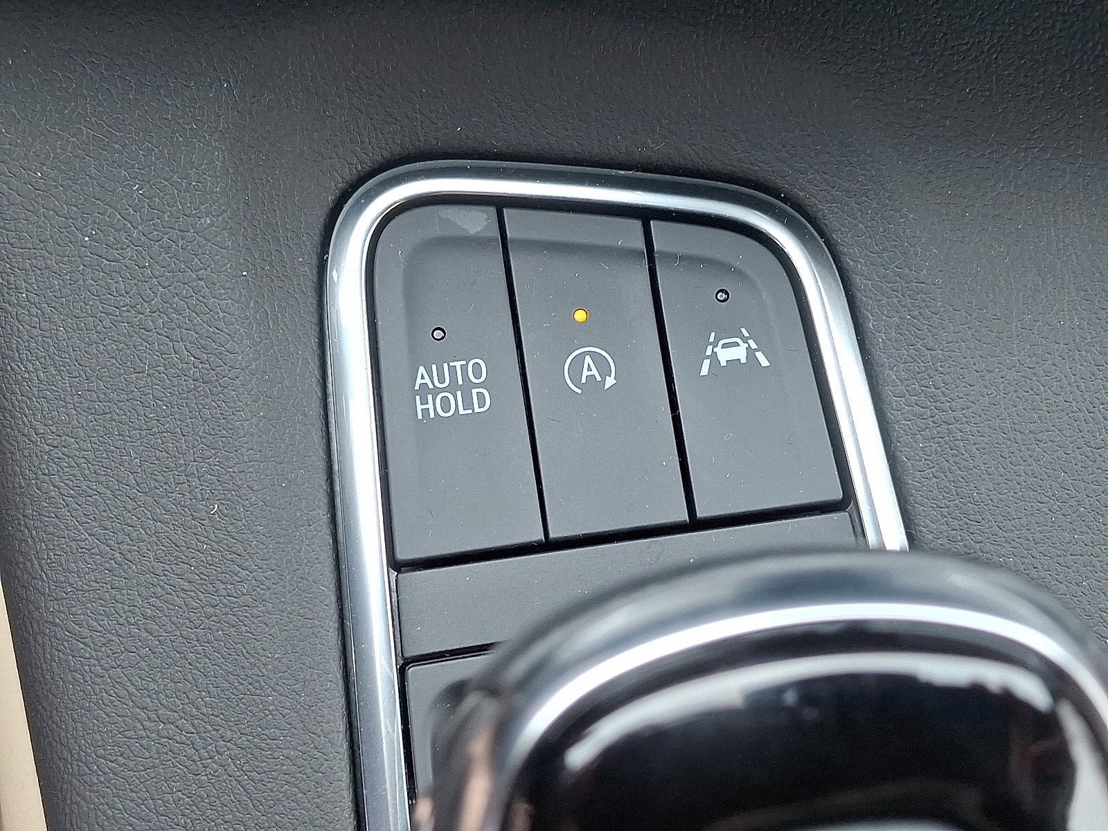 Certified 2024 Cadillac Escalade ESV Premium Luxury w/ Performance Package image 23