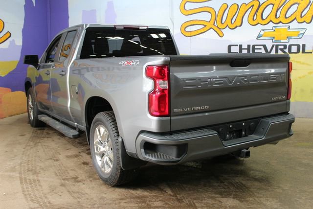 Used 2019 Chevrolet Silverado 1500 Custom w/ Custom Convenience Package AWD/4WD image 6