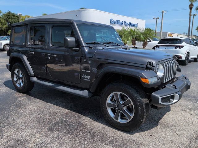 Used 2019 Jeep Wrangler Unlimited Sahara w/ Dual Top Group AWD/4WD image 2