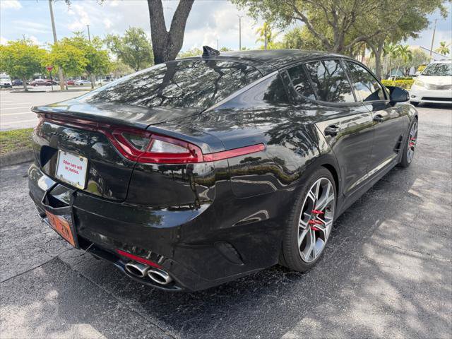 Used 2018 Kia Stinger GT1 RWD image 9
