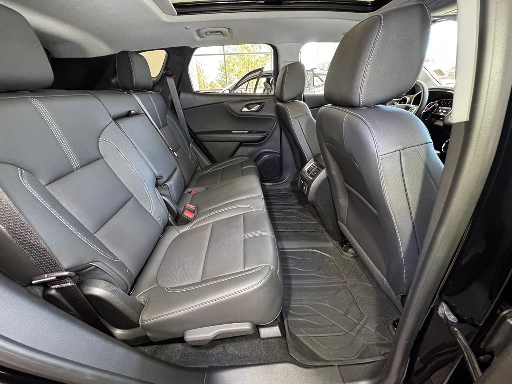 Used 2025 Chevrolet Blazer LT w/ Sound & Technology Package FWD image 52