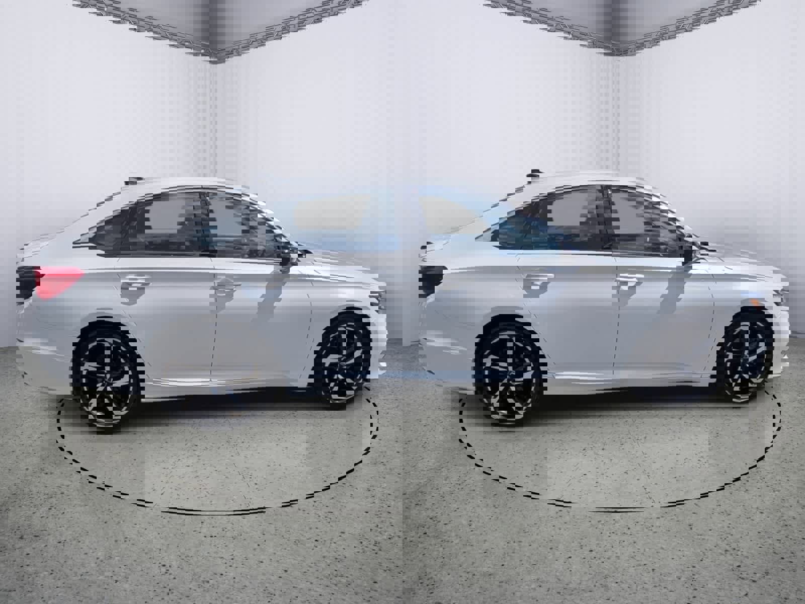 Used 2021 Honda Accord Sport image 2