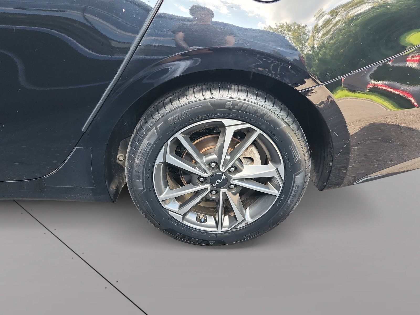 Used 2024 Kia Forte LXS w/ LXS Technology Package FWD image 14