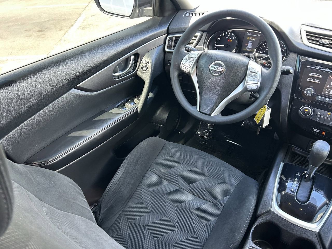 Used 2016 Nissan Rogue S FWD image 16