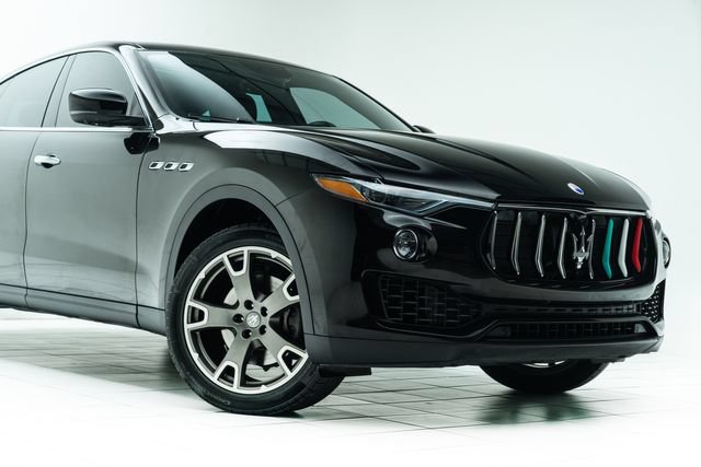 Used 2017 Maserati Levante AWD/4WD image 4