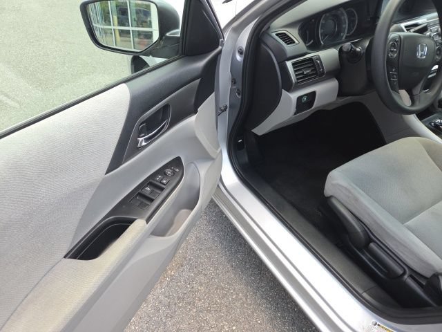 Used 2013 Honda Accord LX image 13