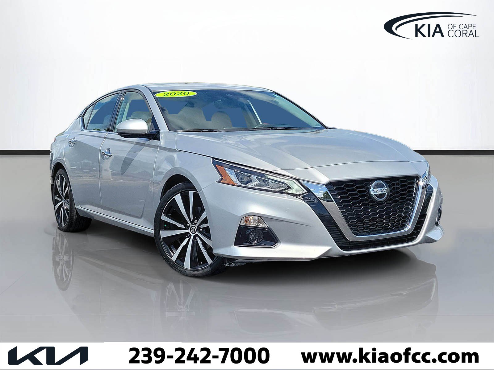 Used 2020 Nissan Altima 2.0 Platinum FWD image 1