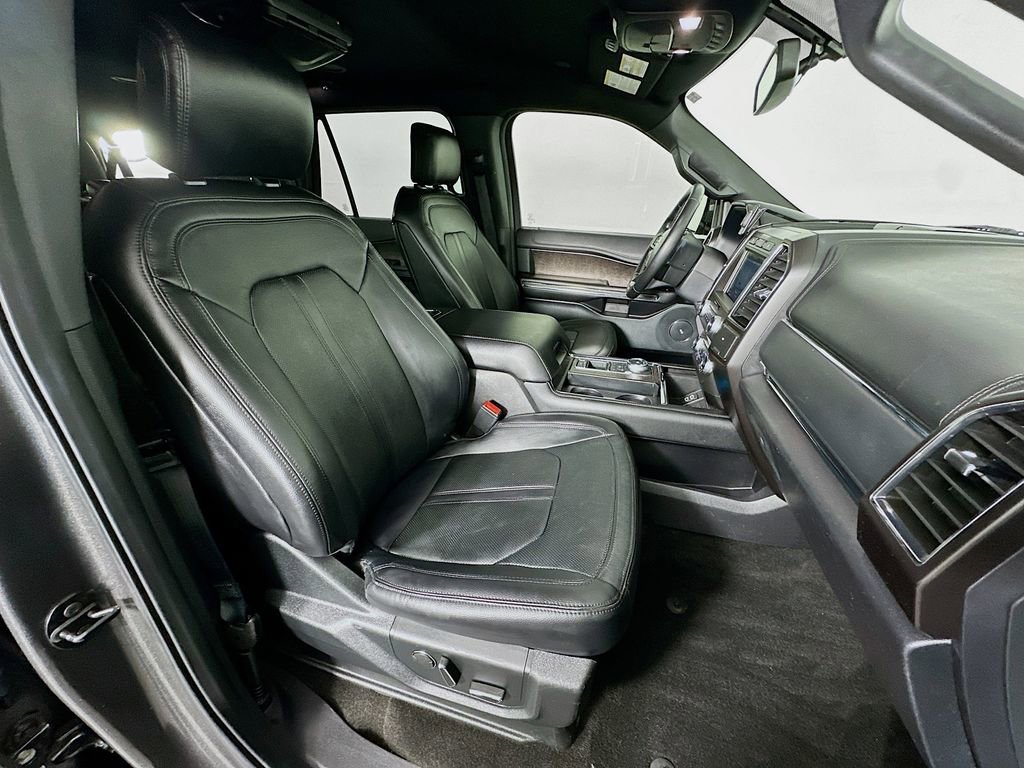Used 2019 Ford Expedition Max Limited image 29