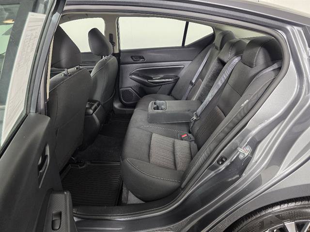 Used 2024 Nissan Altima 2.5 SV FWD image 21