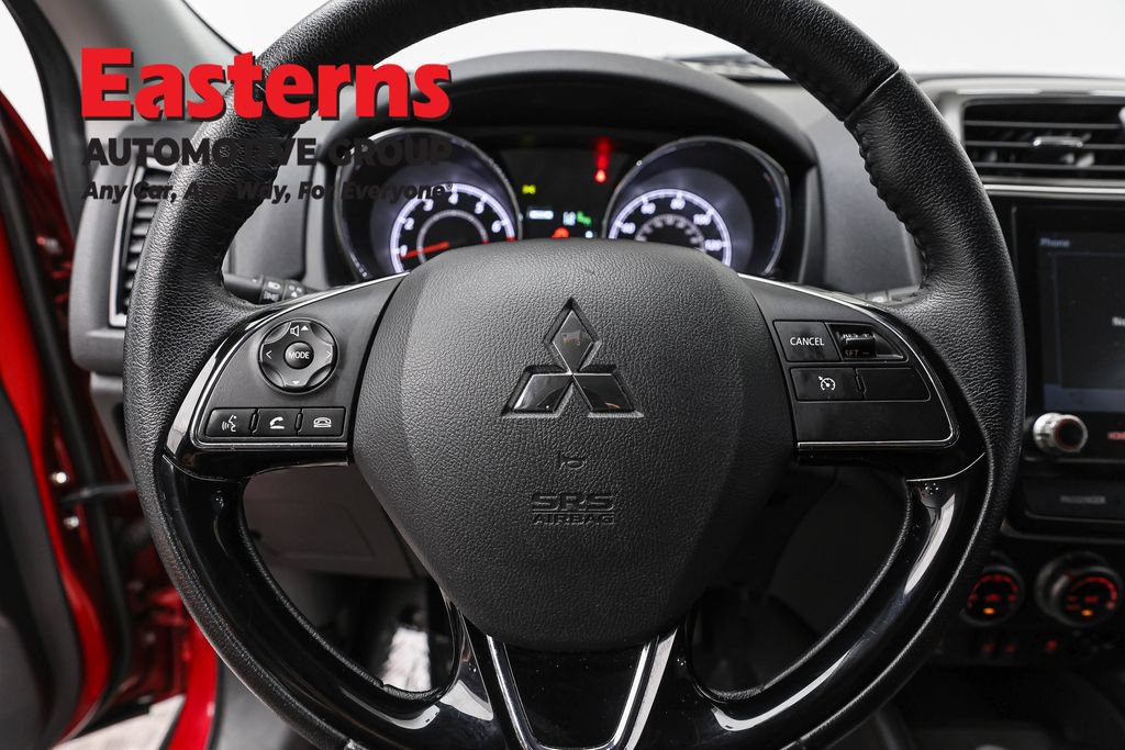 Used 2025 Mitsubishi Outlander Sport SE AWD/4WD image 10