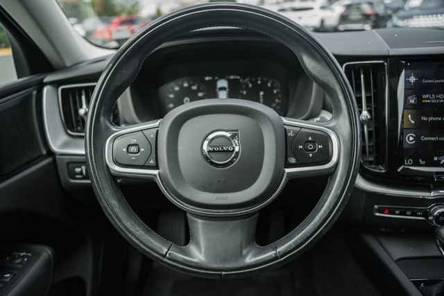 Used 2020 Volvo XC60 T6 Momentum w/ Protection Package Premier AWD/4WD image 30