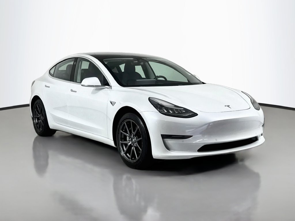 Used 2019 Tesla Model 3 Standard Range RWD image 4