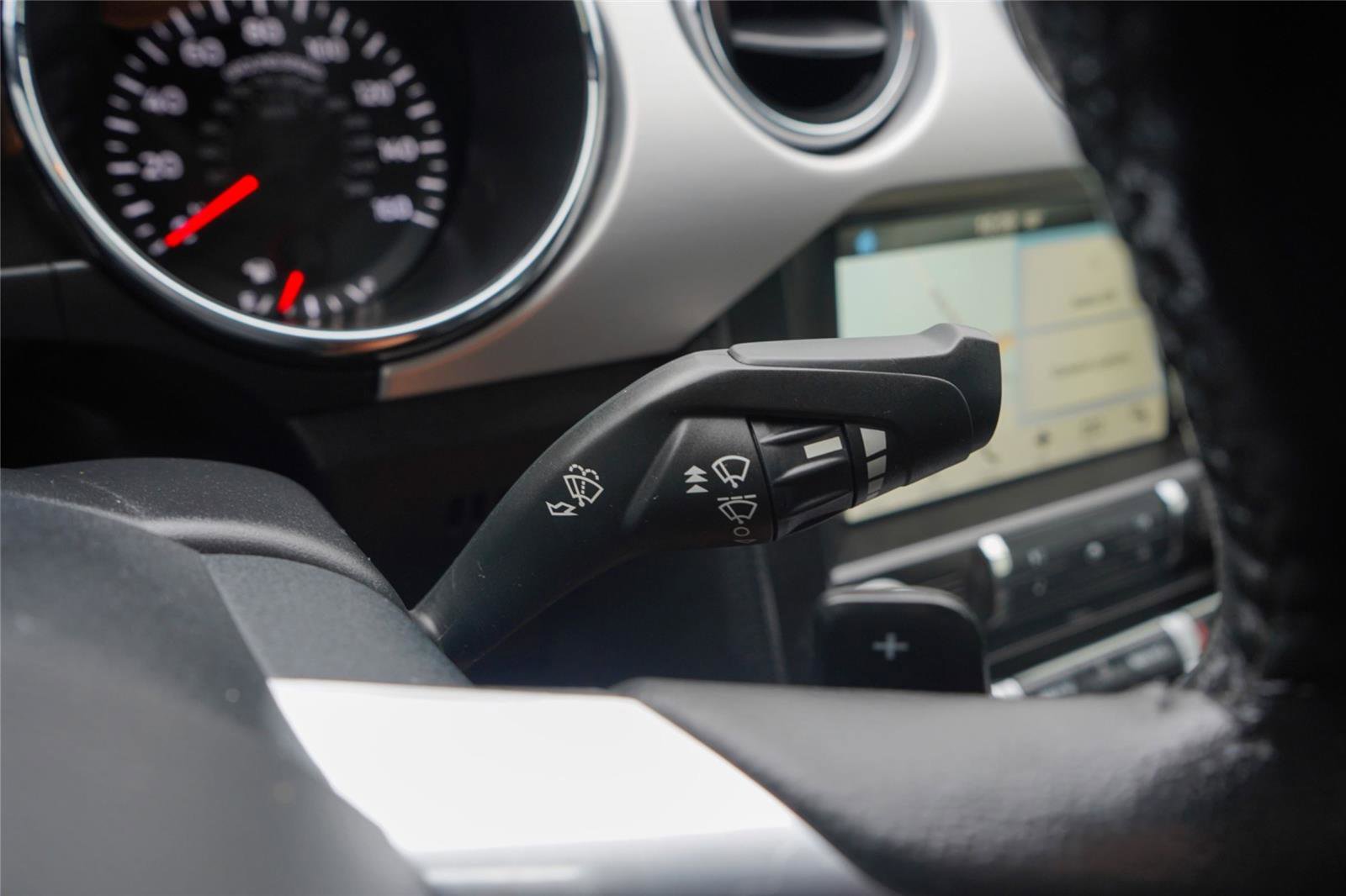 Used 2016 Ford Mustang Premium image 16