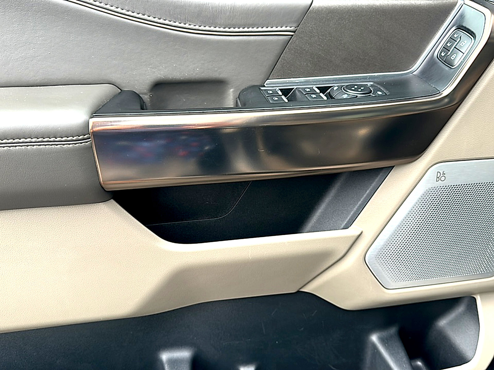 Used 2024 Ford F150 Platinum w/ Equipment Group 703A Plus image 17