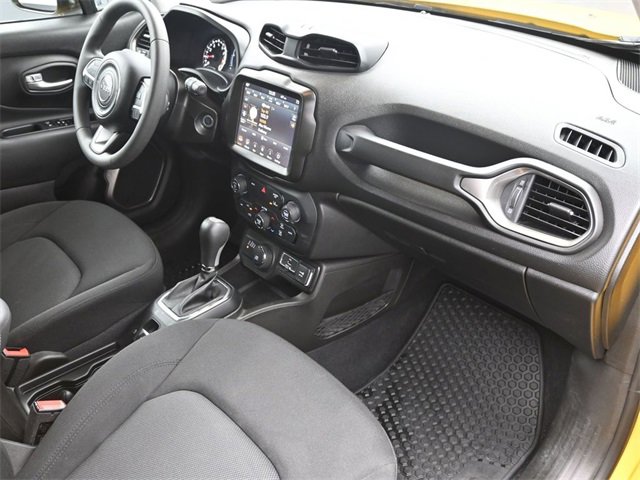 Used 2023 Jeep Renegade Latitude image 36