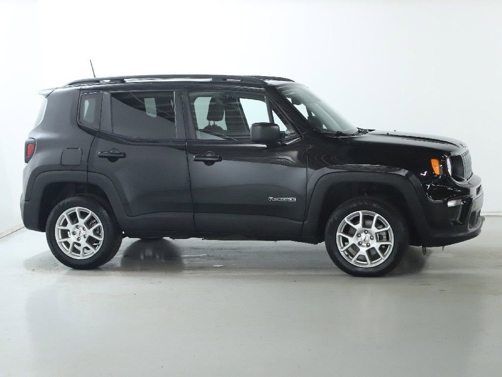 Used 2023 Jeep Renegade Latitude w/ Premium Group image 11