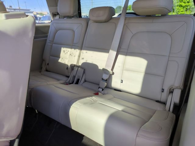 Used 2018 Lincoln Navigator Reserve w/ Technology Package AWD/4WD image 31