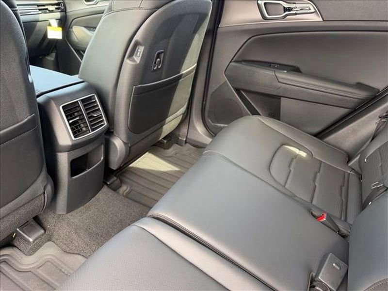 New 2026 Kia Sportage SX image 13