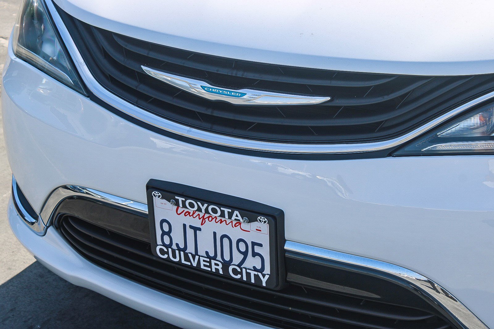 Used 2018 Chrysler Pacifica Touring-L image 6