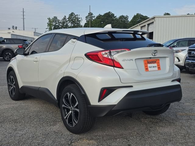 Used 2021 Toyota C-HR LE FWD image 3