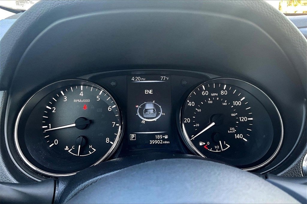 Used 2017 Nissan Rogue SL w/ SL Premium Package image 25