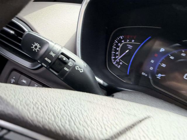 Used 2020 Hyundai Santa Fe SEL image 27