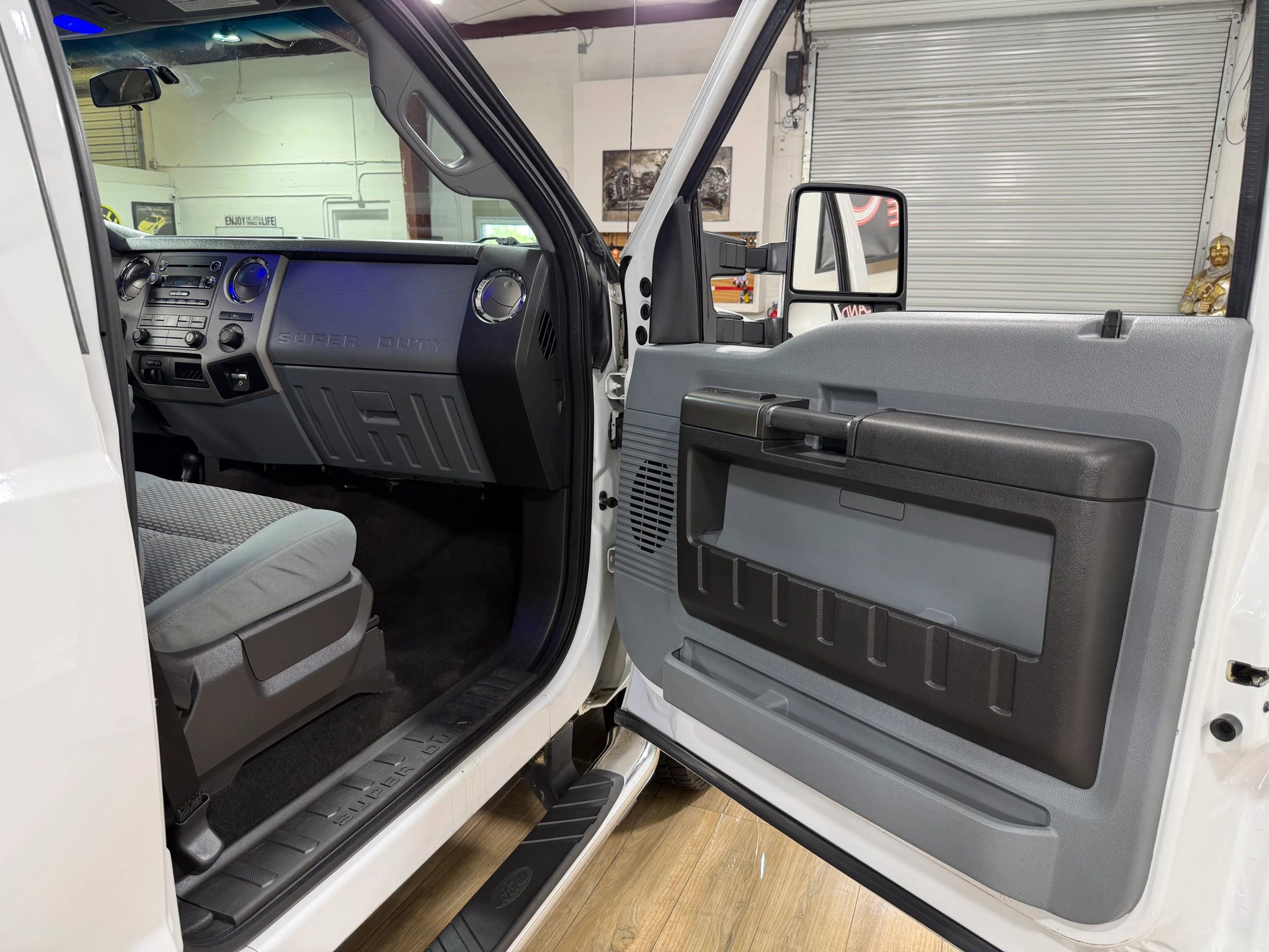 Used 2015 Ford F350 XLT AWD/4WD image 19