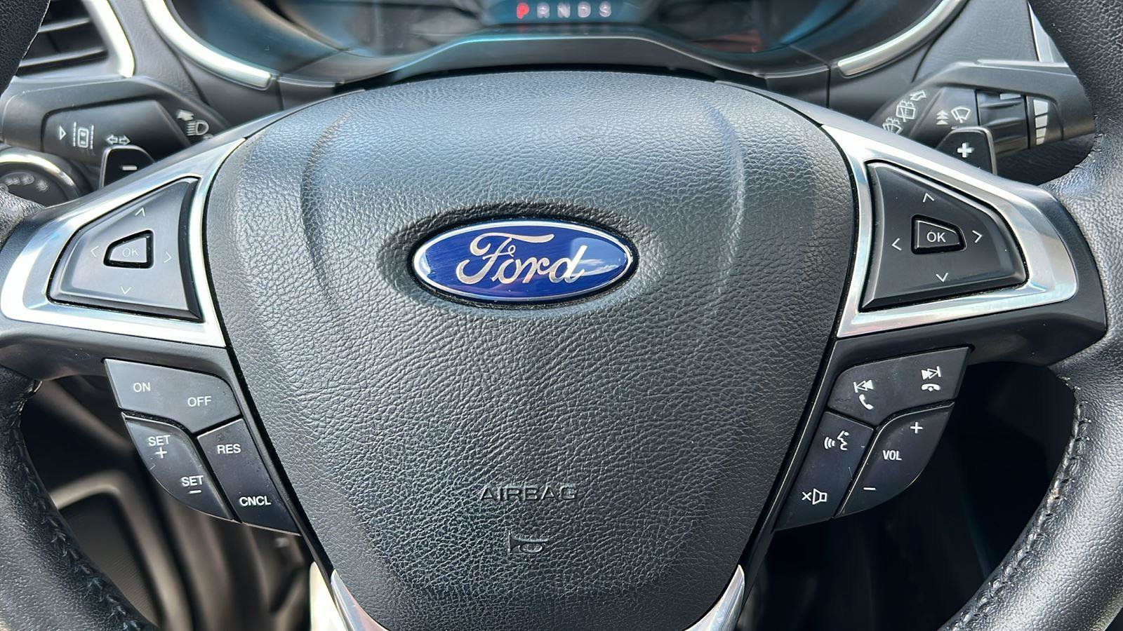 Used 2015 Ford Edge Titanium w/ Equipment Group 302A AWD/4WD image 32